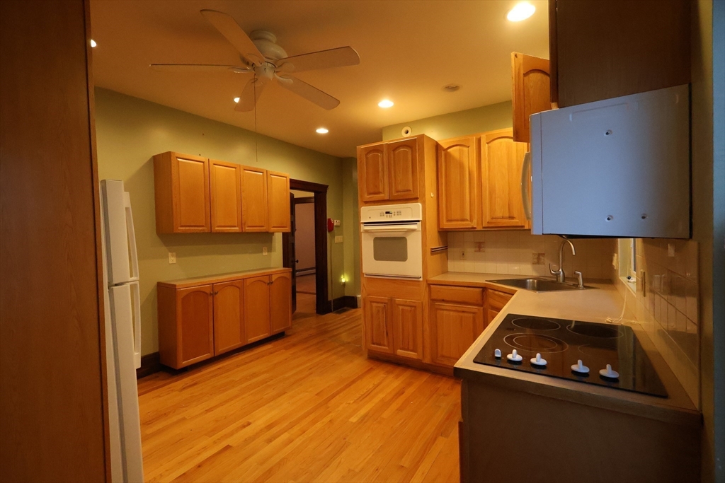 98 Clay Street Cambridge, MA 02140 - Photo 7 of 19