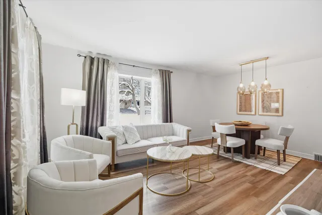 $274,500 | 4512 North 105th Street, Wauwatosa, WI 53225