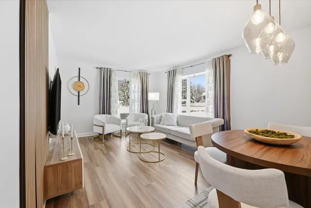 $274,500 | 4512 North 105th Street, Wauwatosa, WI 53225