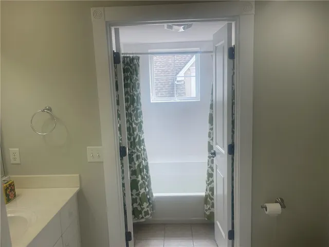 $440,000 | 109 Shady Brook Circle, Unit 301, St. Simons Island, GA 31522