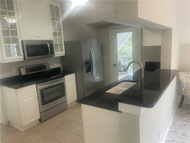 $440,000 | 109 Shady Brook Circle, Unit 301, St. Simons Island, GA 31522