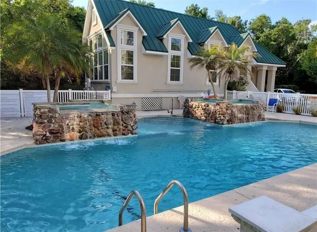 $440,000 | 109 Shady Brook Circle, Unit 301, St. Simons Island, GA 31522