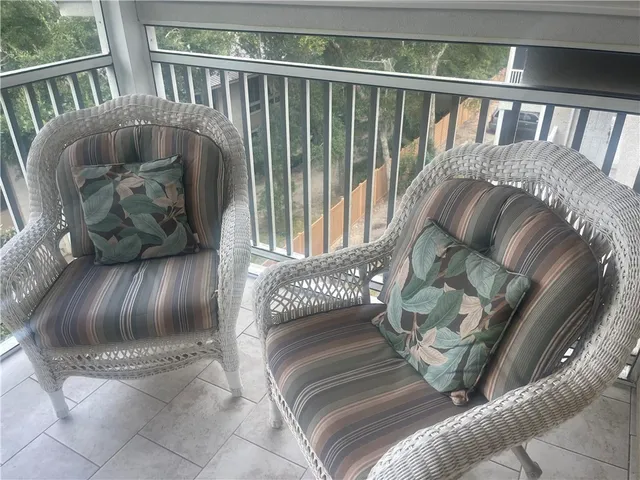 $440,000 | 109 Shady Brook Circle, Unit 301, St. Simons Island, GA 31522