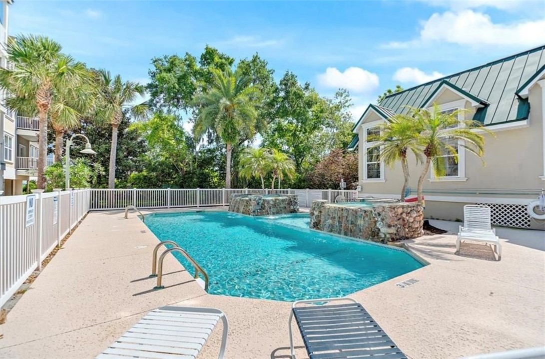 109 Shady Brook Circle, Unit 301 St. Simons Island, GA 31522 - Photo 5 of 57