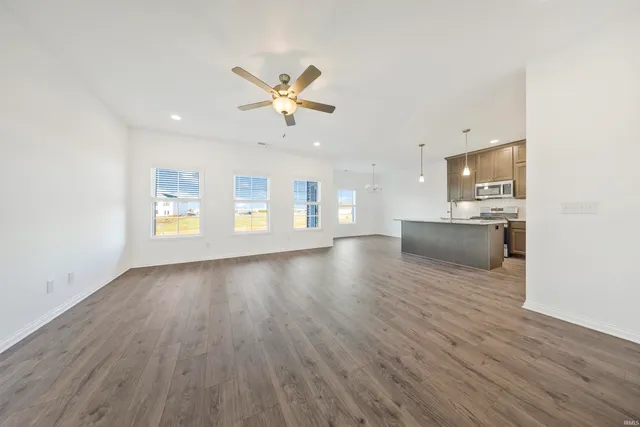 $323,300 | 6426 Fuchsia Pass, Evansville, IN 47715