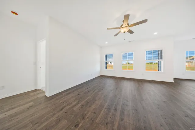 $323,300 | 6426 Fuchsia Pass, Evansville, IN 47715