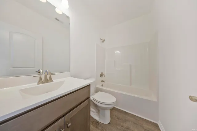 $323,300 | 6426 Fuchsia Pass, Evansville, IN 47715