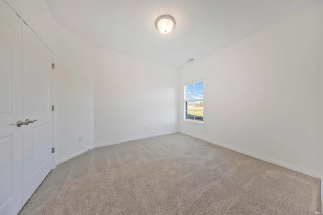 $323,300 | 6426 Fuchsia Pass, Evansville, IN 47715