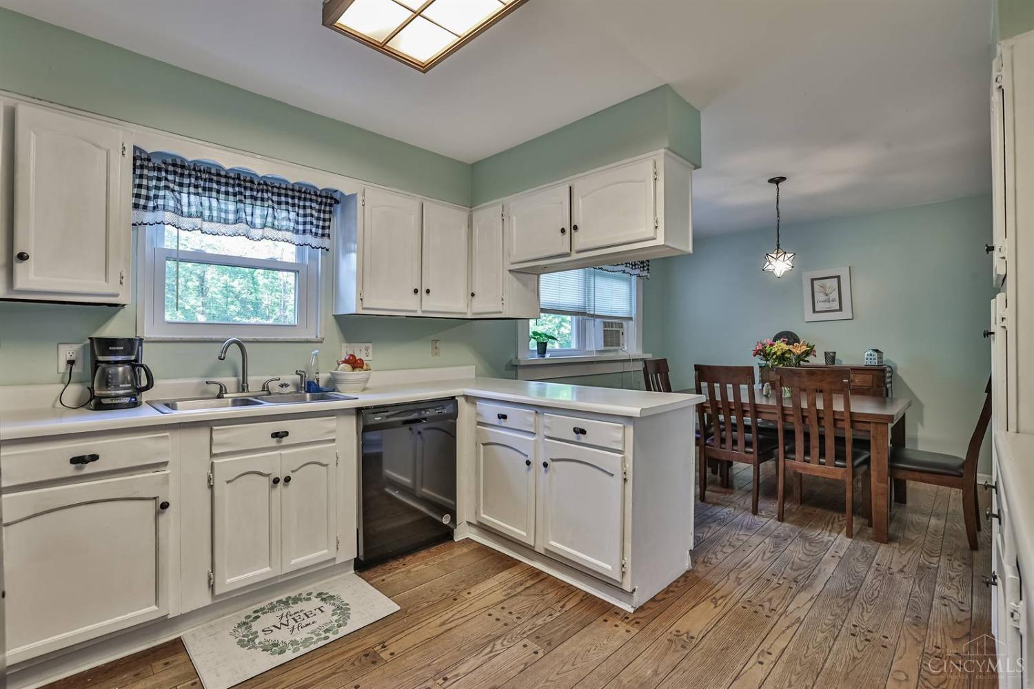 1127 Fox Run Road Milford, OH 45150 - Photo 15 of 31 Gallery Image 15