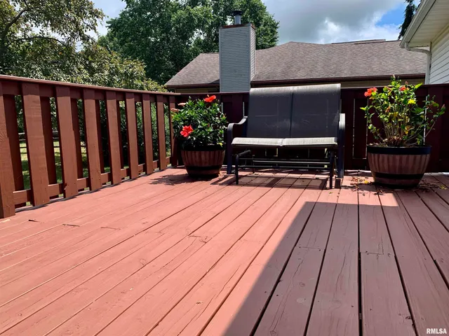 $200,000 | 4 Hamilton Drive, Jacksonville, IL 62650