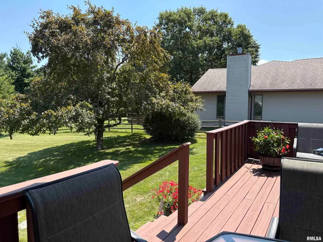 $200,000 | 4 Hamilton Drive, Jacksonville, IL 62650