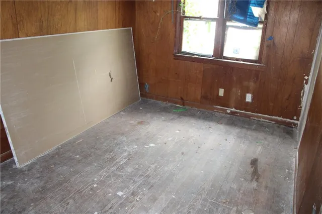 $23,900 | 709 East 1st Street, Fort Scott, KS 66701