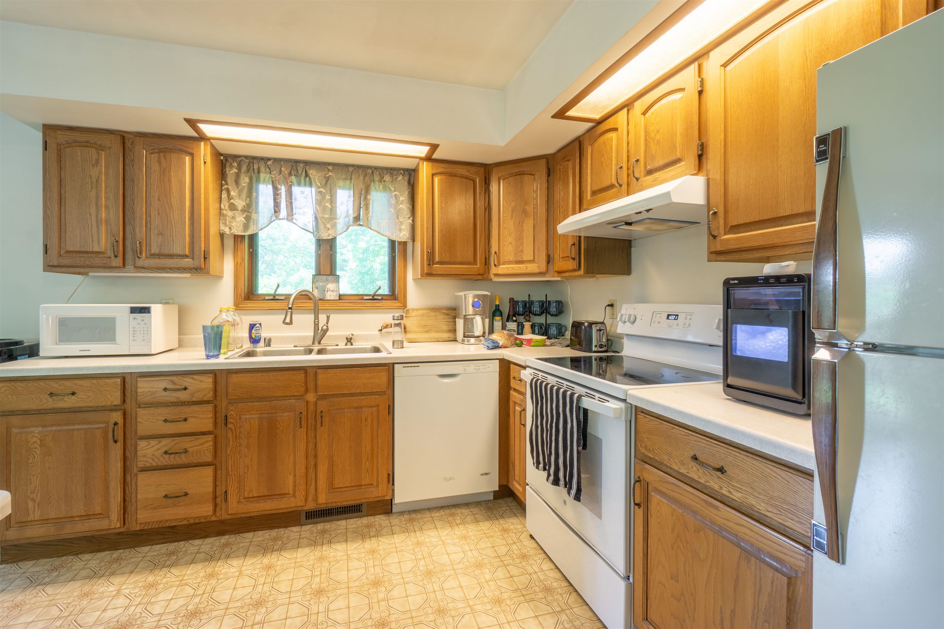 4410-4412 Hilltop Road Wausau, WI 54403 - Photo 5 of 46