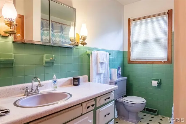 $189,000 | 102 Carroll Drive, Clarksville, MO 63336