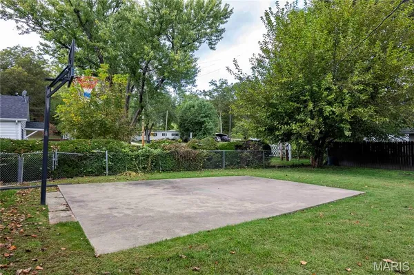 $184,000 | 102 Carroll Drive, Clarksville, MO 63336