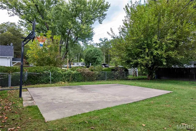 $189,000 | 102 Carroll Drive, Clarksville, MO 63336