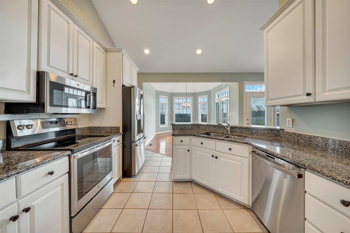 1138 Altice Road Moneta, VA 24121 - Photo 18 of 34 Kitchen
