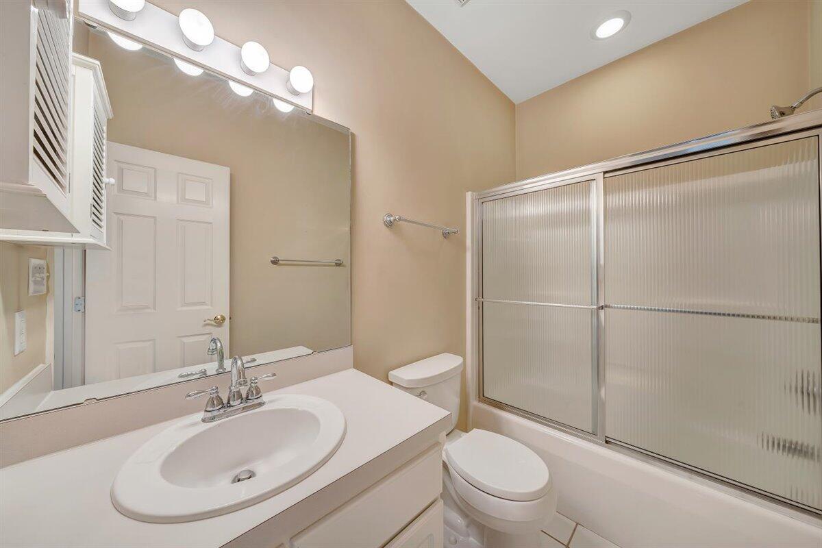 1138 Altice Road Moneta, VA 24121 - Photo 27 of 34 Bath