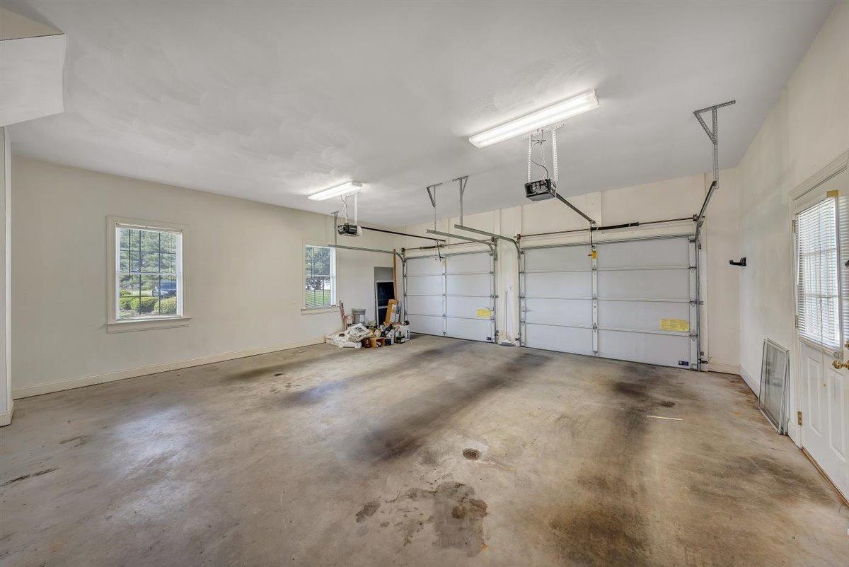 1138 Altice Road Moneta, VA 24121 - Photo 32 of 34 Garage