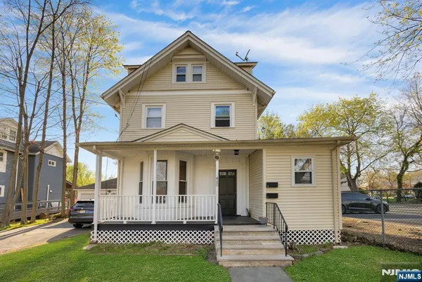 $2,950 | 460 Orchard Street, Unit 2, Englewood, NJ 07631