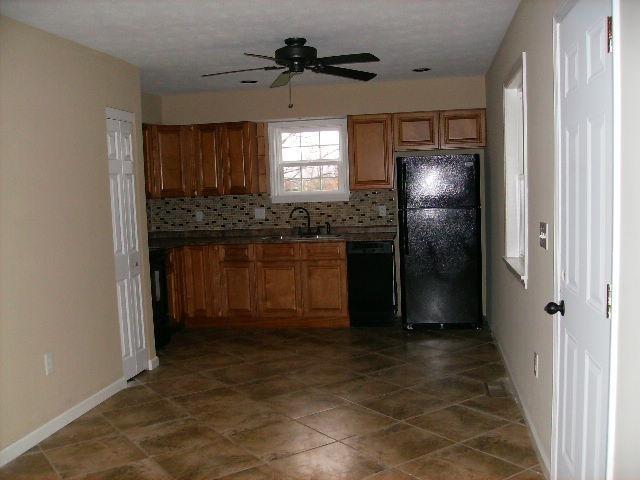 105 Berkshire Road London, OH 43140 - Photo 3 of 30