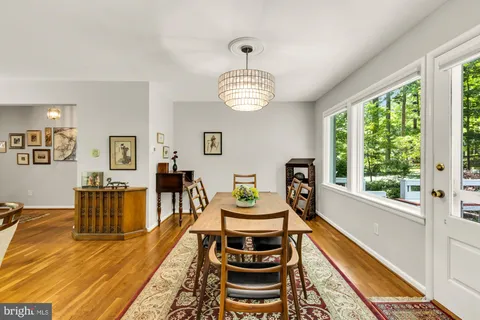 $1,000,000 | 3310 Patrick Henry Drive, Falls Church, VA 22044