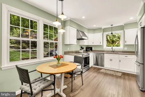 $1,000,000 | 3310 Patrick Henry Drive, Falls Church, VA 22044