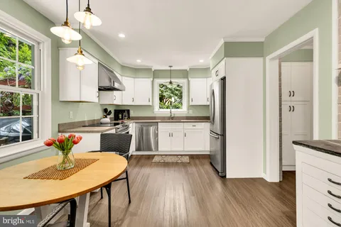 $1,000,000 | 3310 Patrick Henry Drive, Falls Church, VA 22044