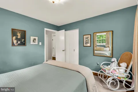 $1,000,000 | 3310 Patrick Henry Drive, Falls Church, VA 22044