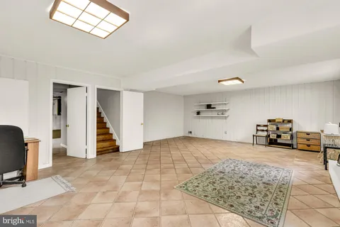 $1,000,000 | 3310 Patrick Henry Drive, Falls Church, VA 22044