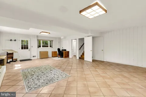 $1,000,000 | 3310 Patrick Henry Drive, Falls Church, VA 22044