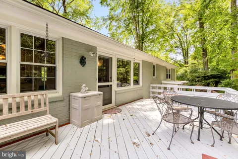 $1,000,000 | 3310 Patrick Henry Drive, Falls Church, VA 22044