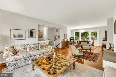 $1,000,000 | 3310 Patrick Henry Drive, Falls Church, VA 22044
