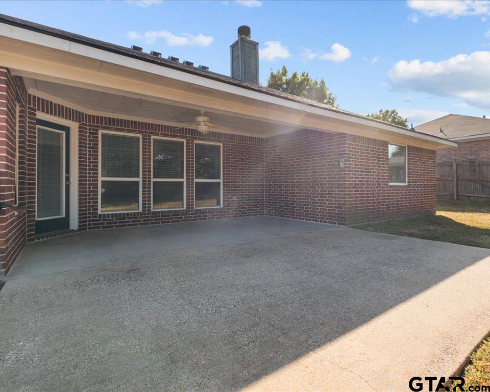 11230 Triple Crown Drive Flint, TX 75762 - Photo 5 of 19 a view of an empty room