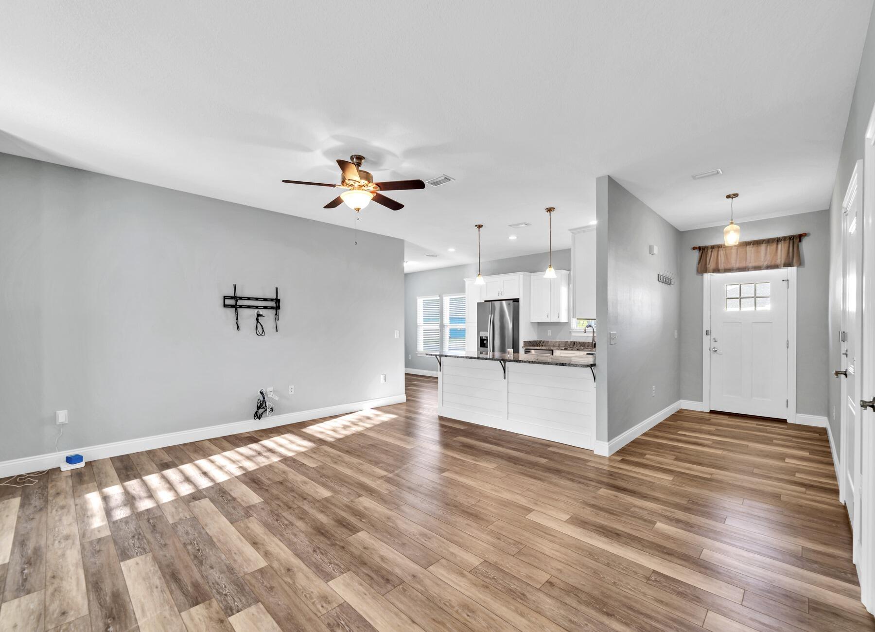 2147 Wind Trace Road North Navarre, FL 32566 - Photo 6 of 58 DSC02855