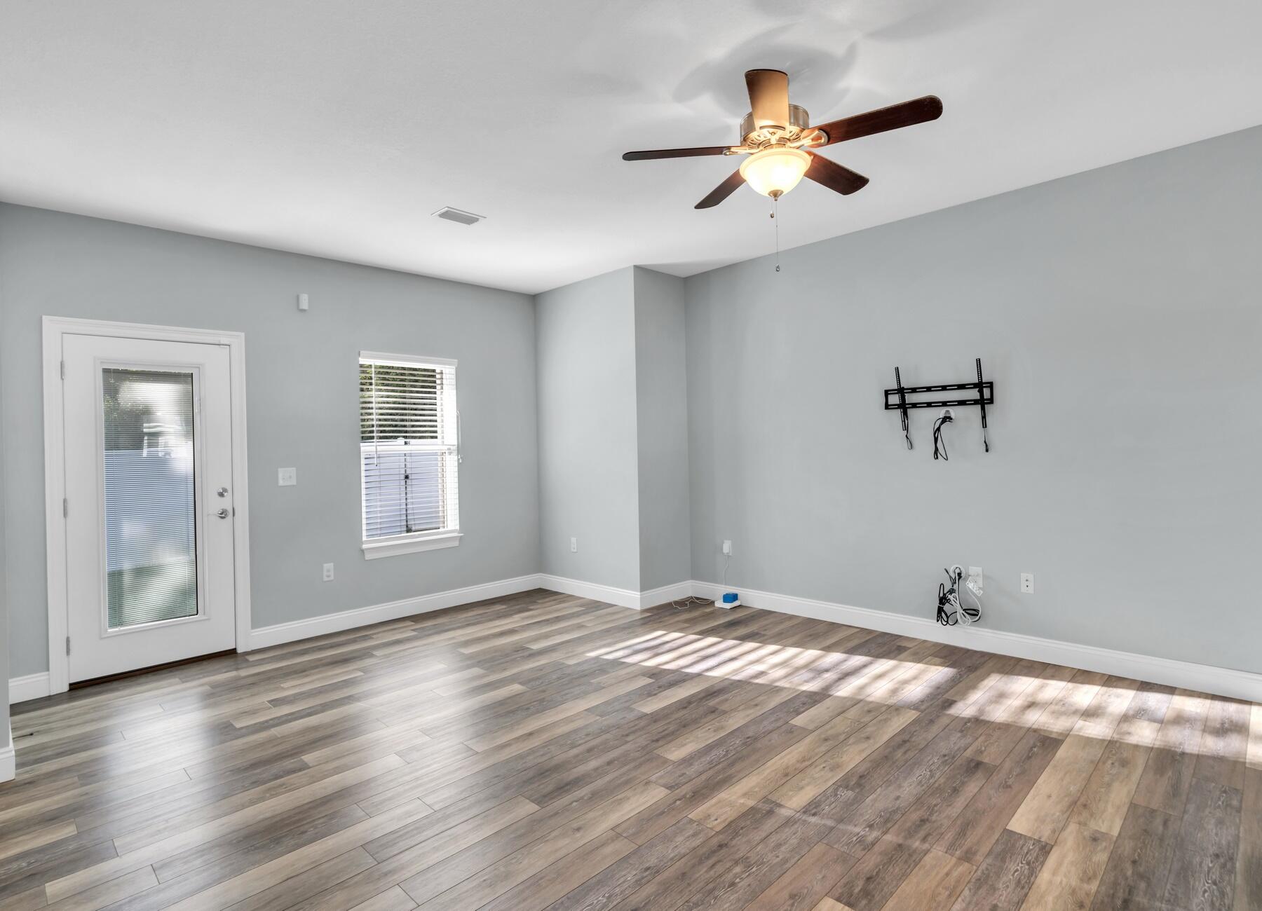 2147 Wind Trace Road North Navarre, FL 32566 - Photo 8 of 58 DSC02850