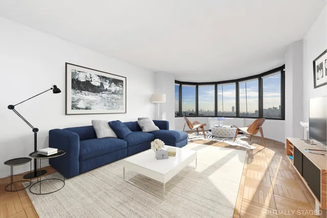 a view of liquor store