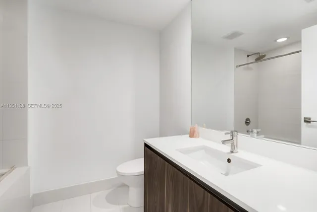 $6,750 | 3131 Northeast 7th Avenue, Unit 3905, Miami, FL 33137