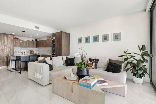 $6,750 | 3131 Northeast 7th Avenue, Unit 3905, Miami, FL 33137