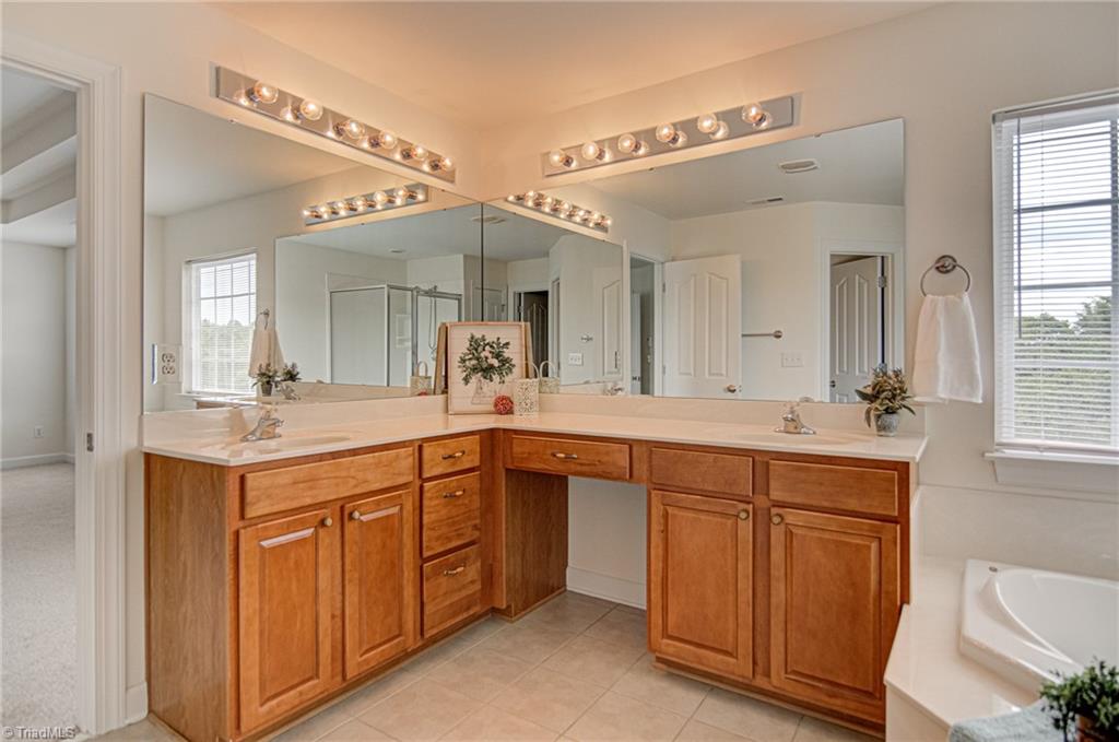 8139 Glengarriff Road Clemmons, NC 27012 - Photo 29 of 43 Gallery Image 29
