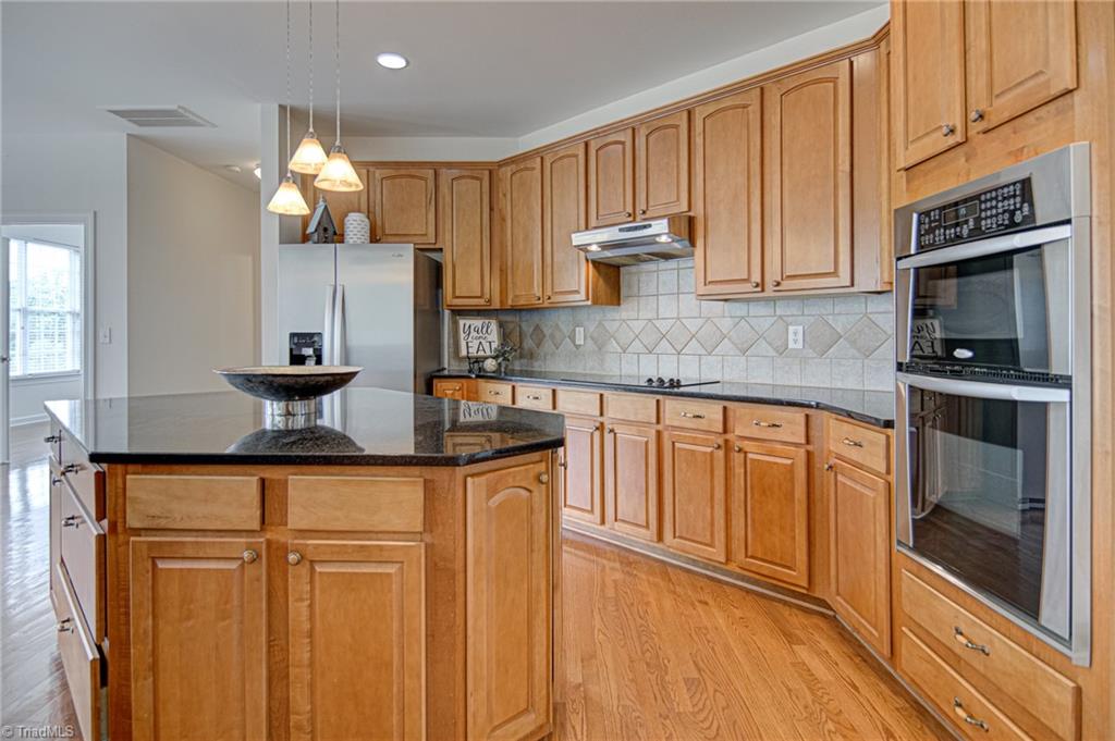 8139 Glengarriff Road Clemmons, NC 27012 - Photo 10 of 43 Gallery Image 10