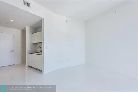 $1,835,000 | 851 Northeast 1st Avenue, Unit 1912, Miami, FL 33132