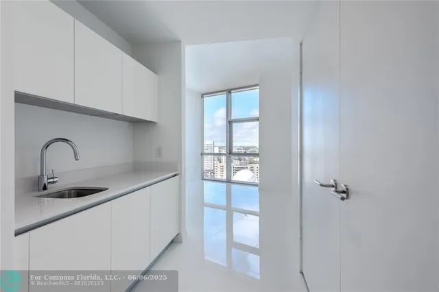 $1,835,000 | 851 Northeast 1st Avenue, Unit 1912, Miami, FL 33132