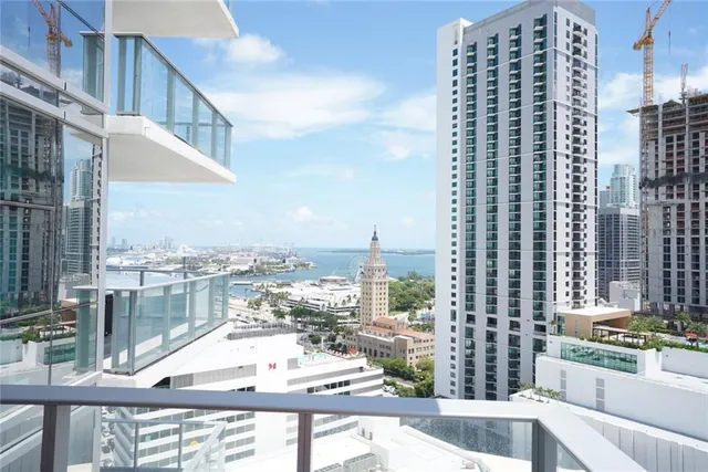 $1,835,000 | 851 Northeast 1st Avenue, Unit 1912, Miami, FL 33132