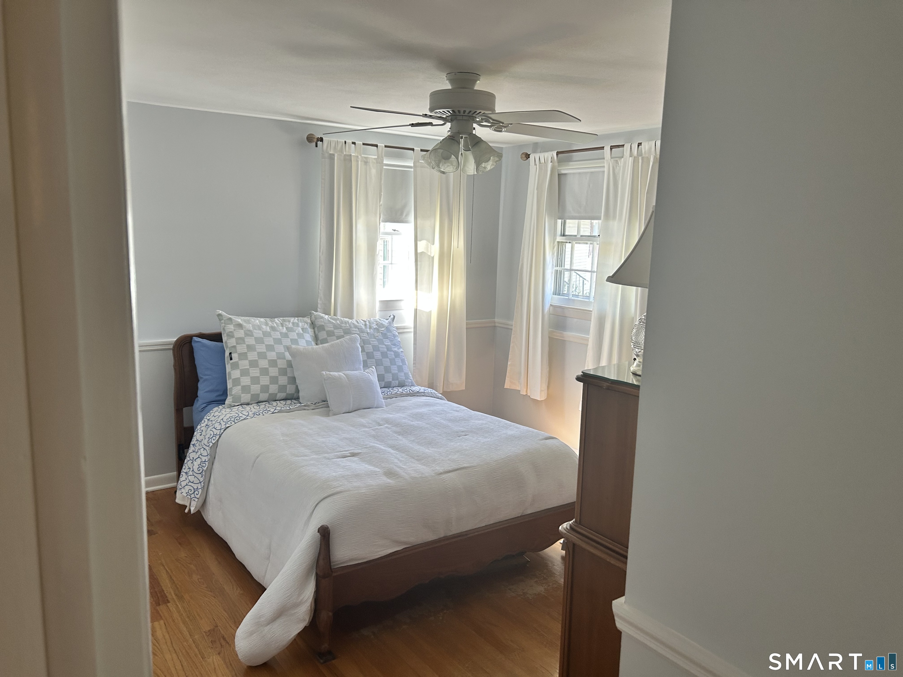 21 Parklawn Circle Waterbury, CT 06708 - Photo 6 of 13