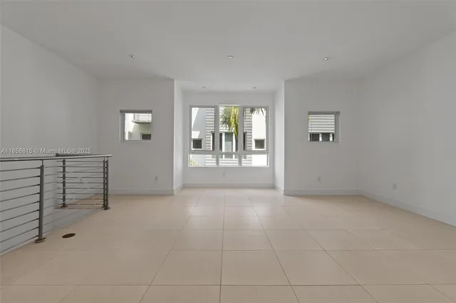 a view of a livingroom with an empty space