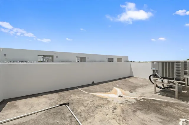 $850,000 | 9161 Northwest 33rd Street, Doral, FL 33178