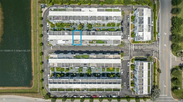 $850,000 | 9161 Northwest 33rd Street, Doral, FL 33178