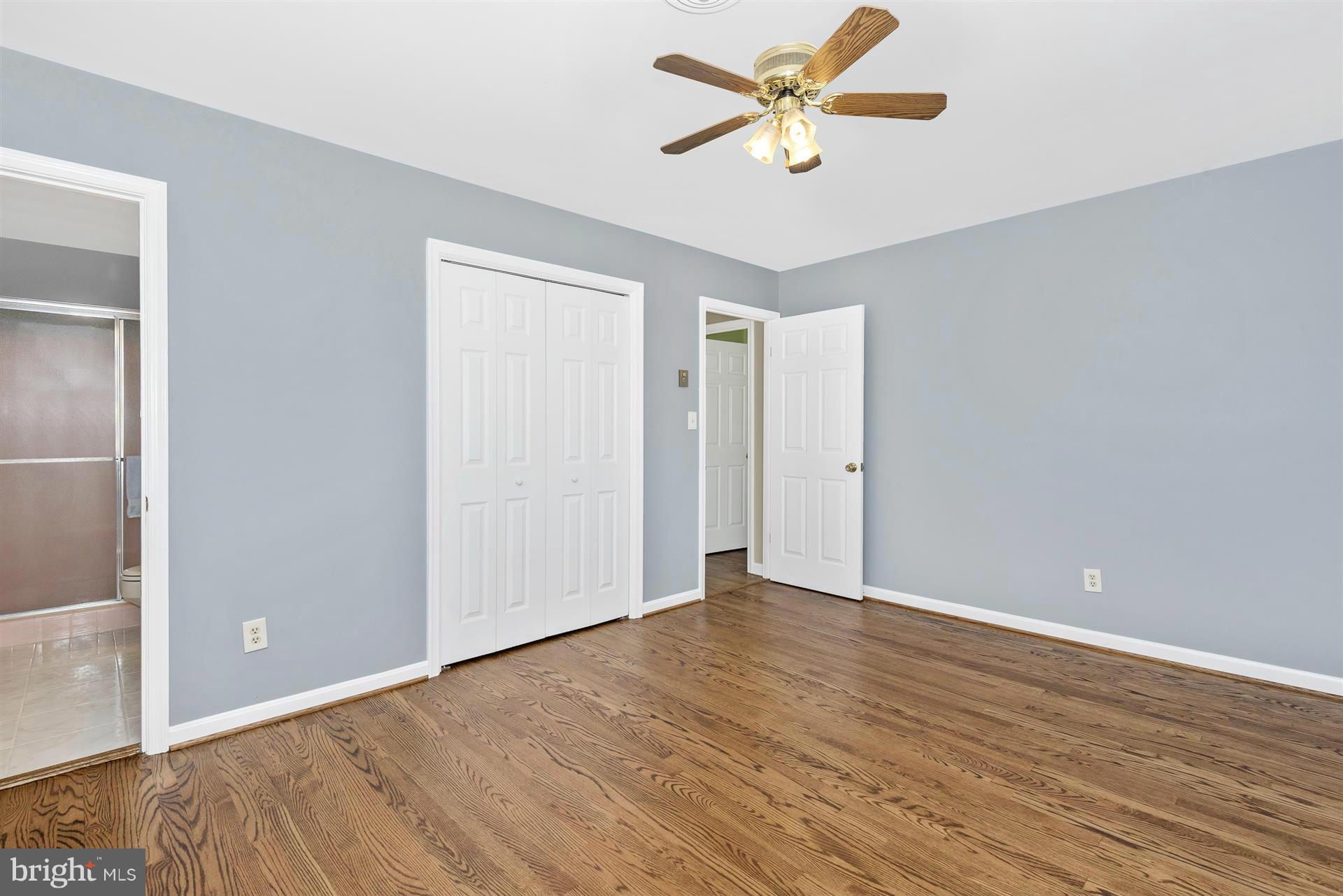 27309 Ridge Road Damascus, MD 20872 - Photo 11 of 28 Bedroom (Master)