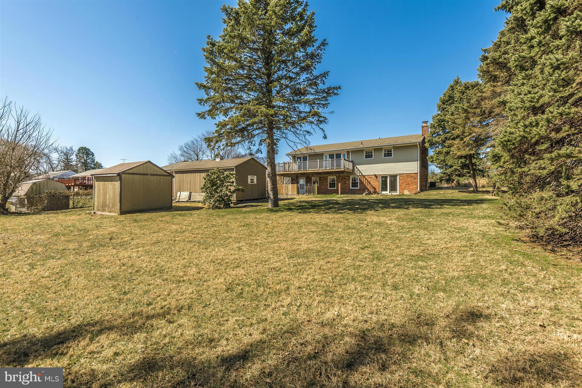 27309 Ridge Road Damascus, MD 20872 - Photo 25 of 28 Exterior (Rear)
